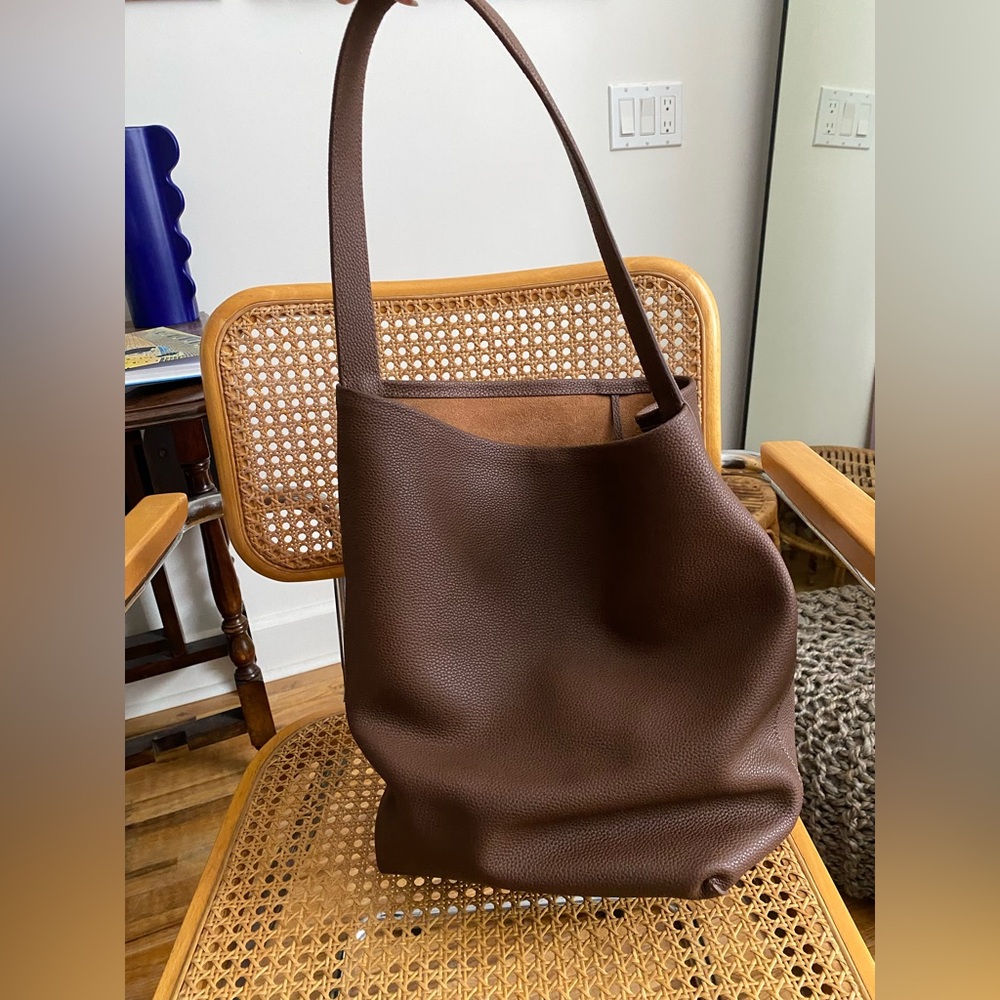 Brown leather hobo bag (unbranded)